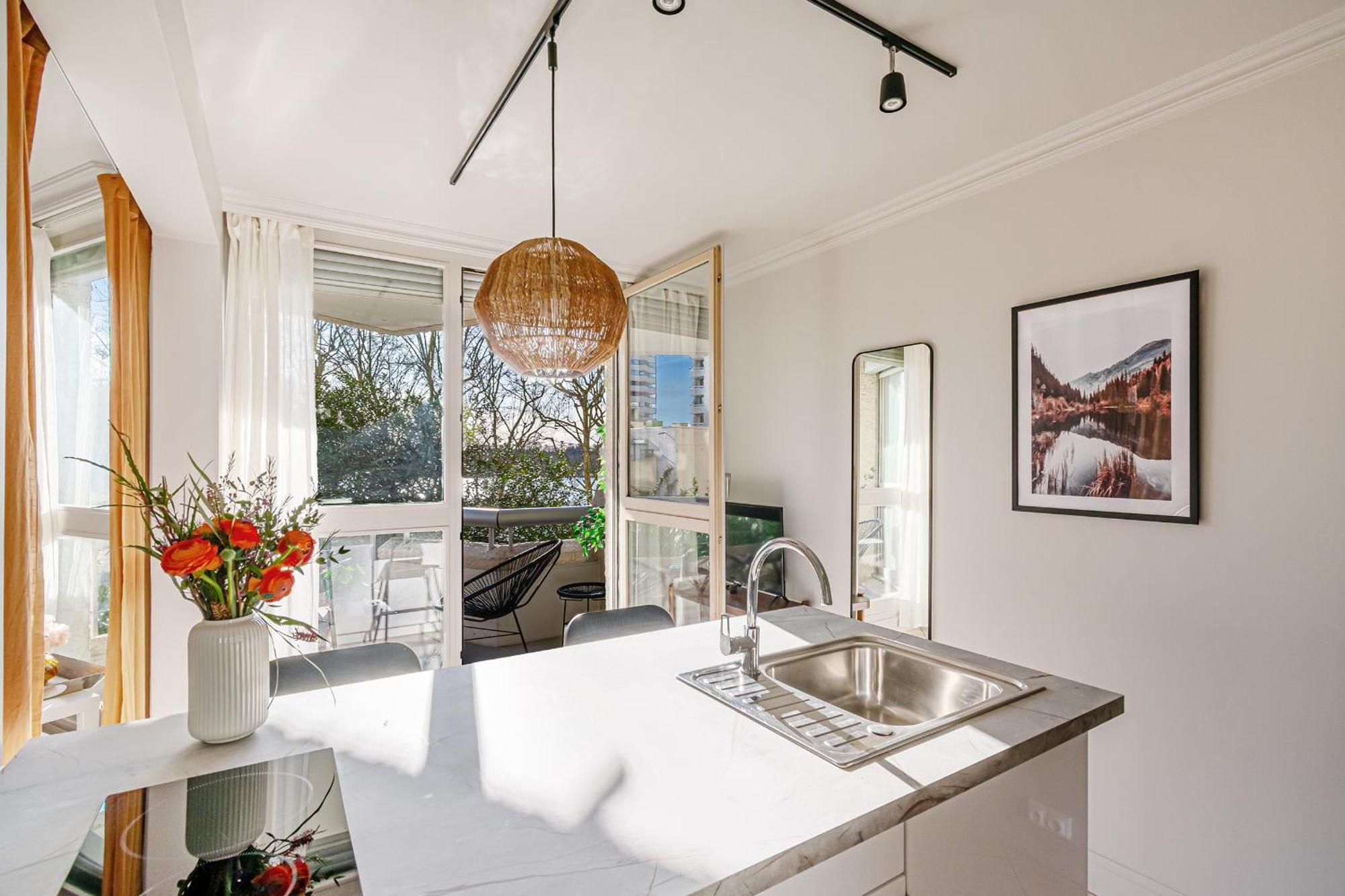 The Lake Aurora Suite - Duke Housing Creteil Ngoại thất bức ảnh
